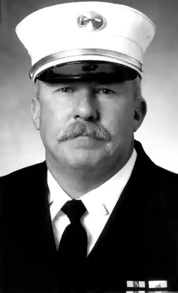 FF0235 Raymond Murphy Portrait