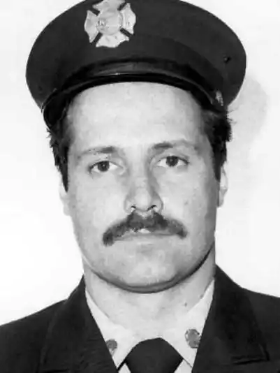FF0297 Dennis Scauso Portrait