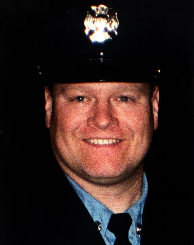 Portrait photo of Douglas Oelschlager